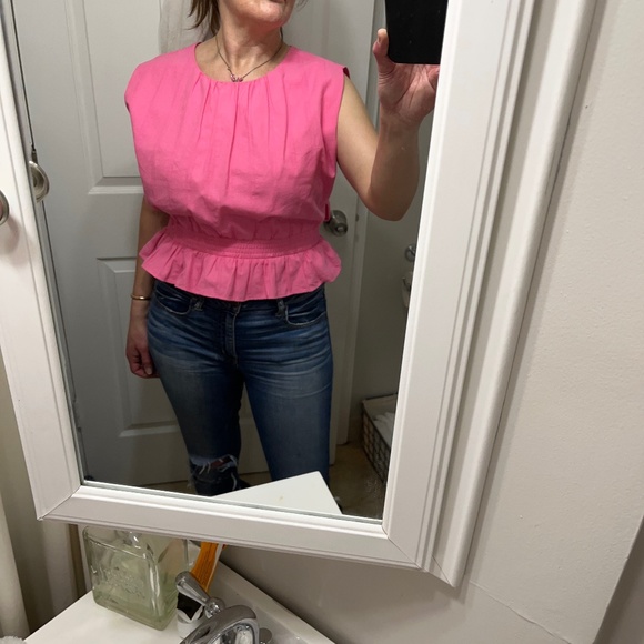 Express pink sleeveless peplum top - Picture 1 of 8